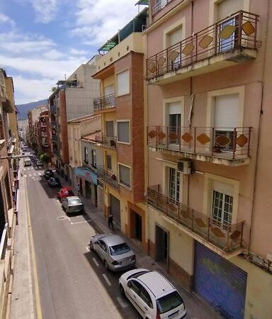 Charming Three Bedroom Apartment In Alcoi Extérieur photo